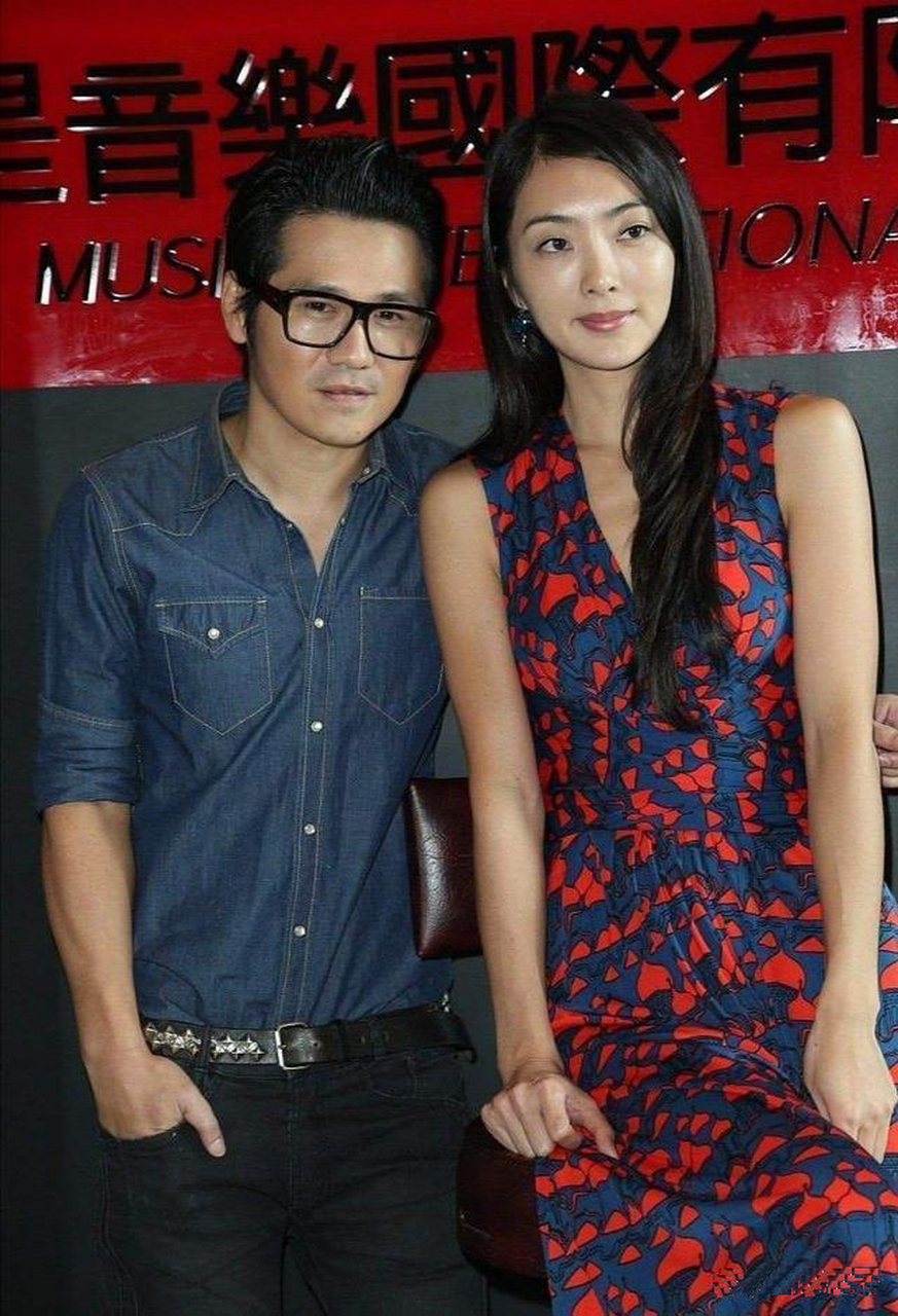 曹格长相一般,却能娶到如此美丽动人的妻子,福气好到爆啊