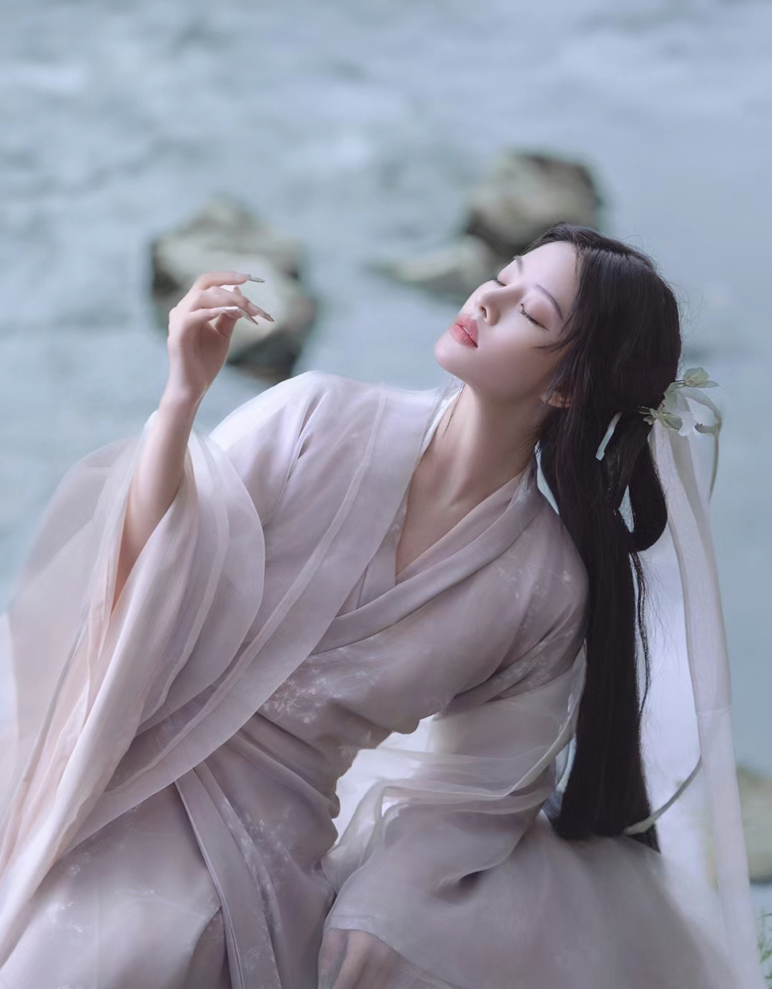 看事儿这些年我研究发现: 让你哭的人,是你最爱