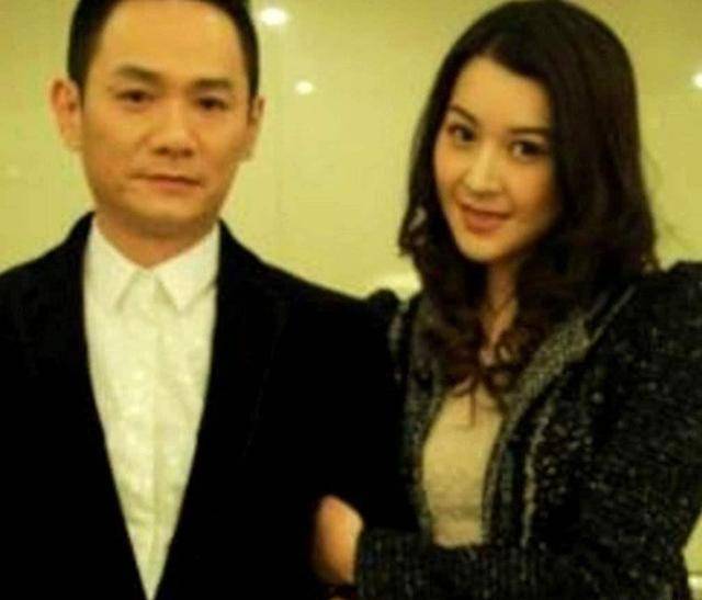 果靖霖深爱亡妻14年,悲痛欲绝,现在重新找到生活的色彩