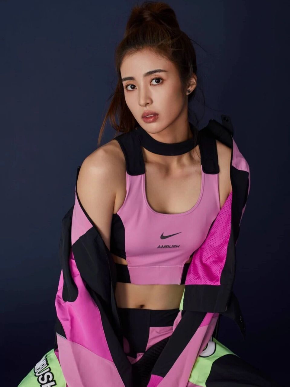 赵丽娜不愧是"最美女足守门员"