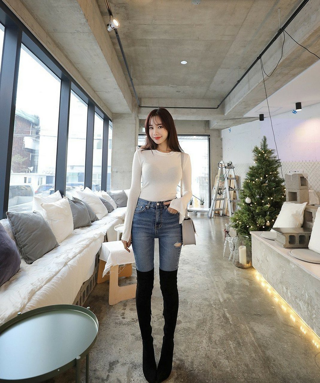 "紧身牛仔裤 长筒靴 "果然显瘦又显腿长!