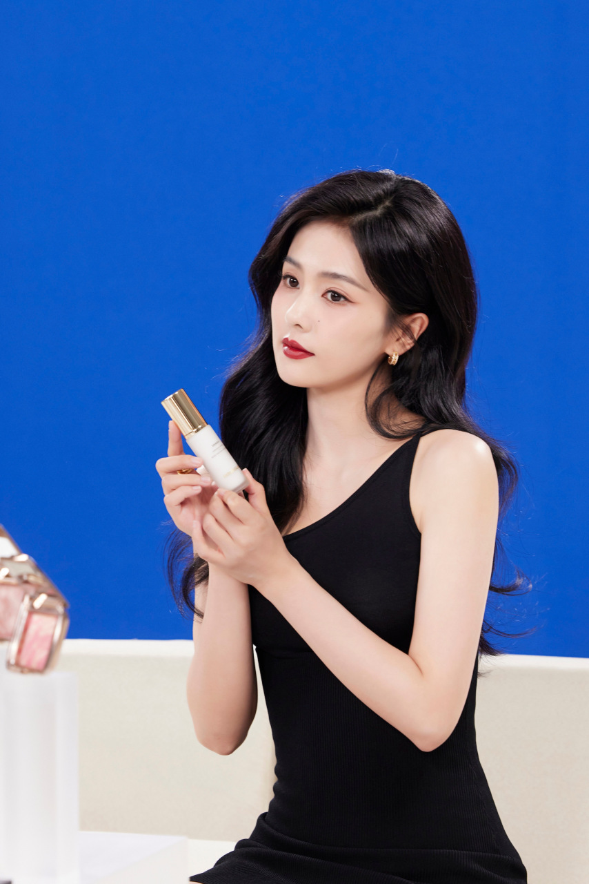 白鹿的风格一直都是唯美治愈的