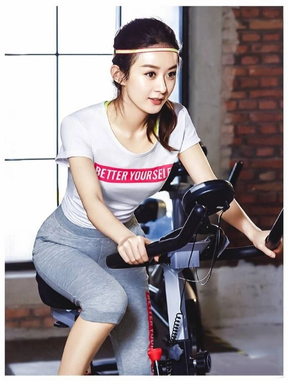 赵丽颖健身旧照