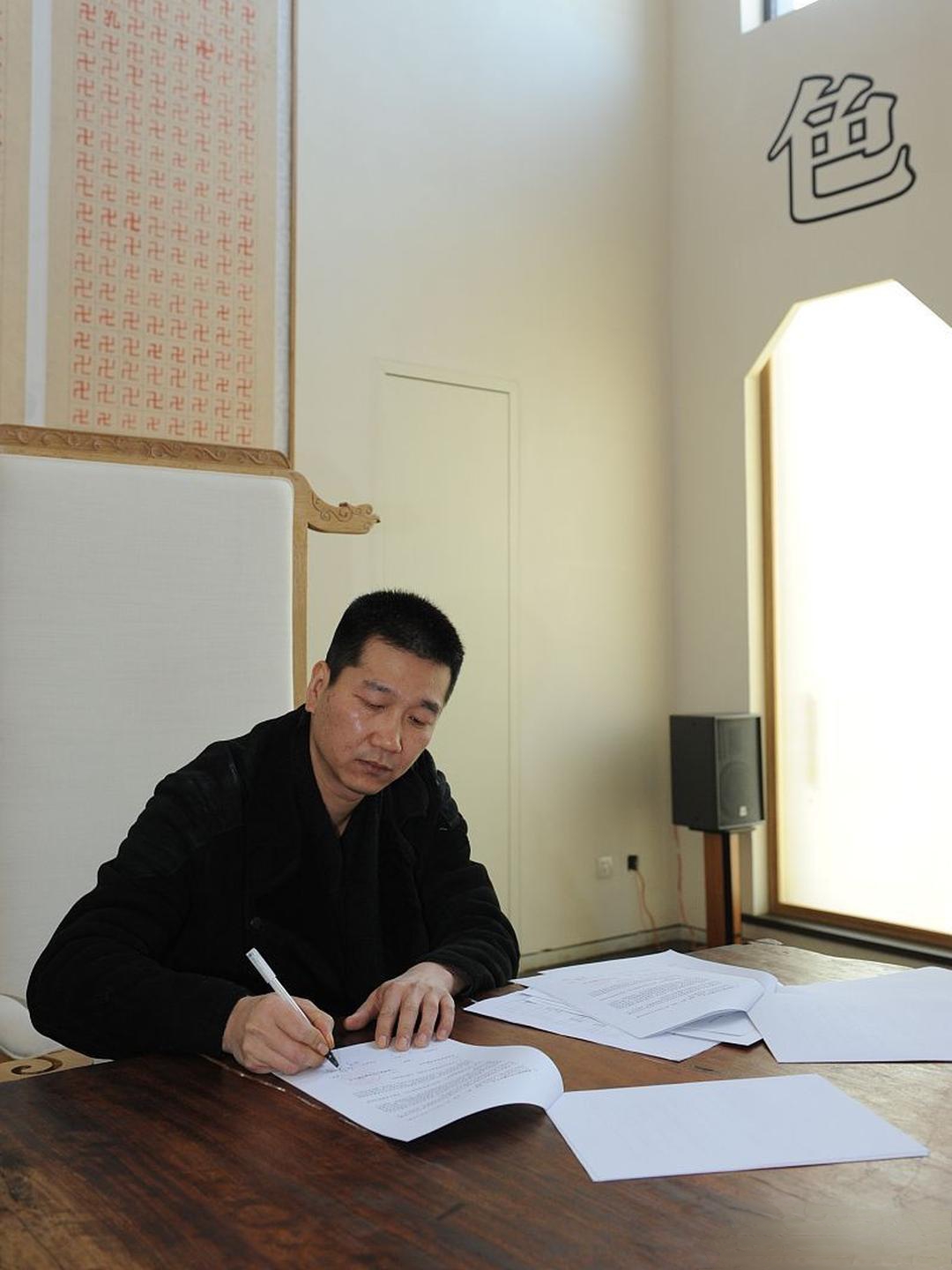 22 岁刚毕业的亲戚孩子,先是开便利店亏 40 万