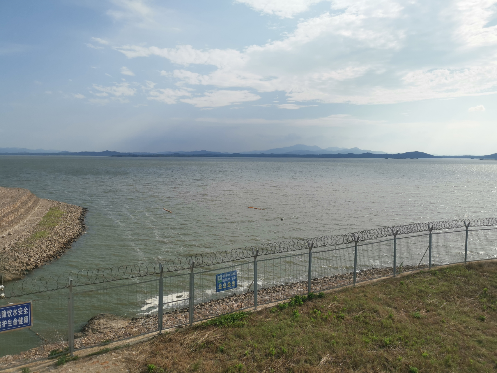 信阳石山口水库图片