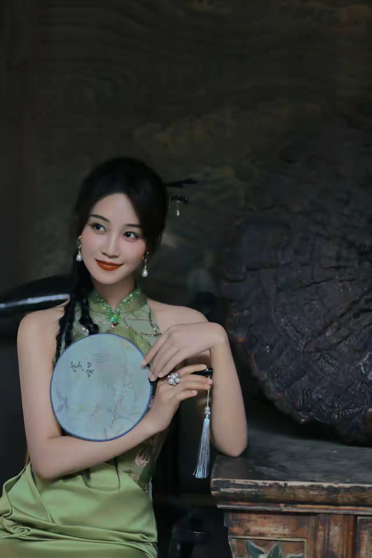 古韵美女,仿佛从古代画卷中走出的仙子,她们的气质与神韵,让人沉醉在