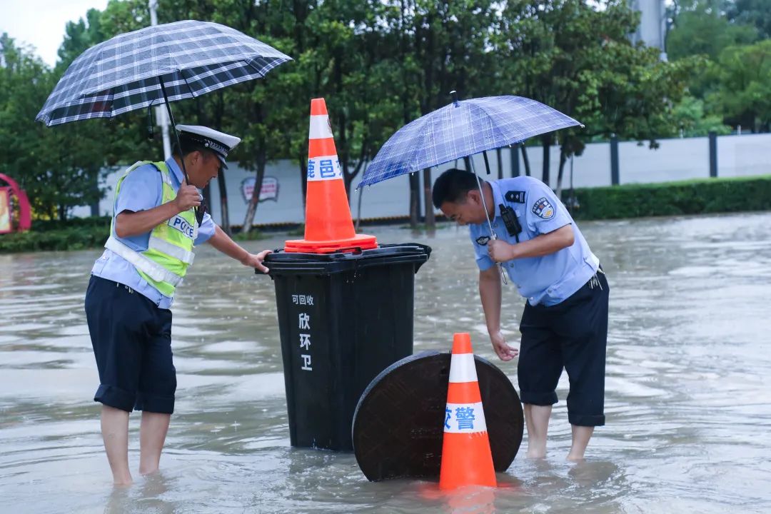 鹿邑交警队全体的照片图片