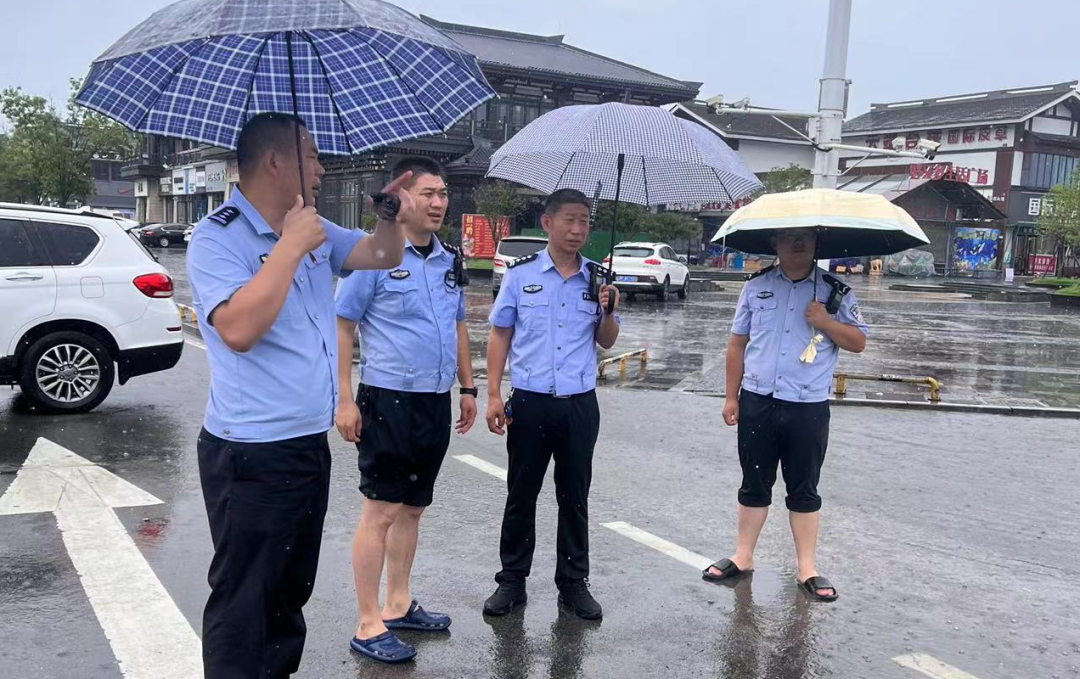 鹿邑交警队大队长照片图片