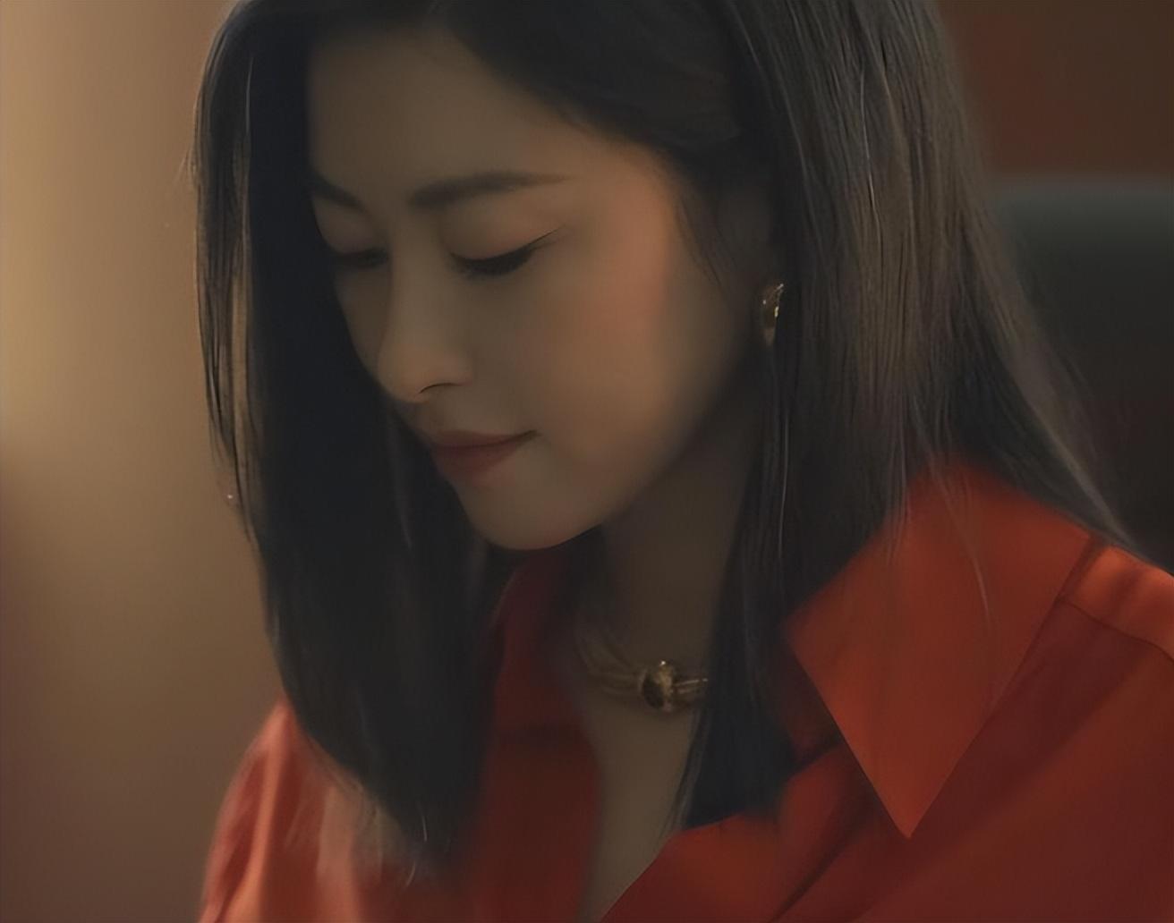 朱珠,背景显赫的娱乐圈女星,自信洒脱