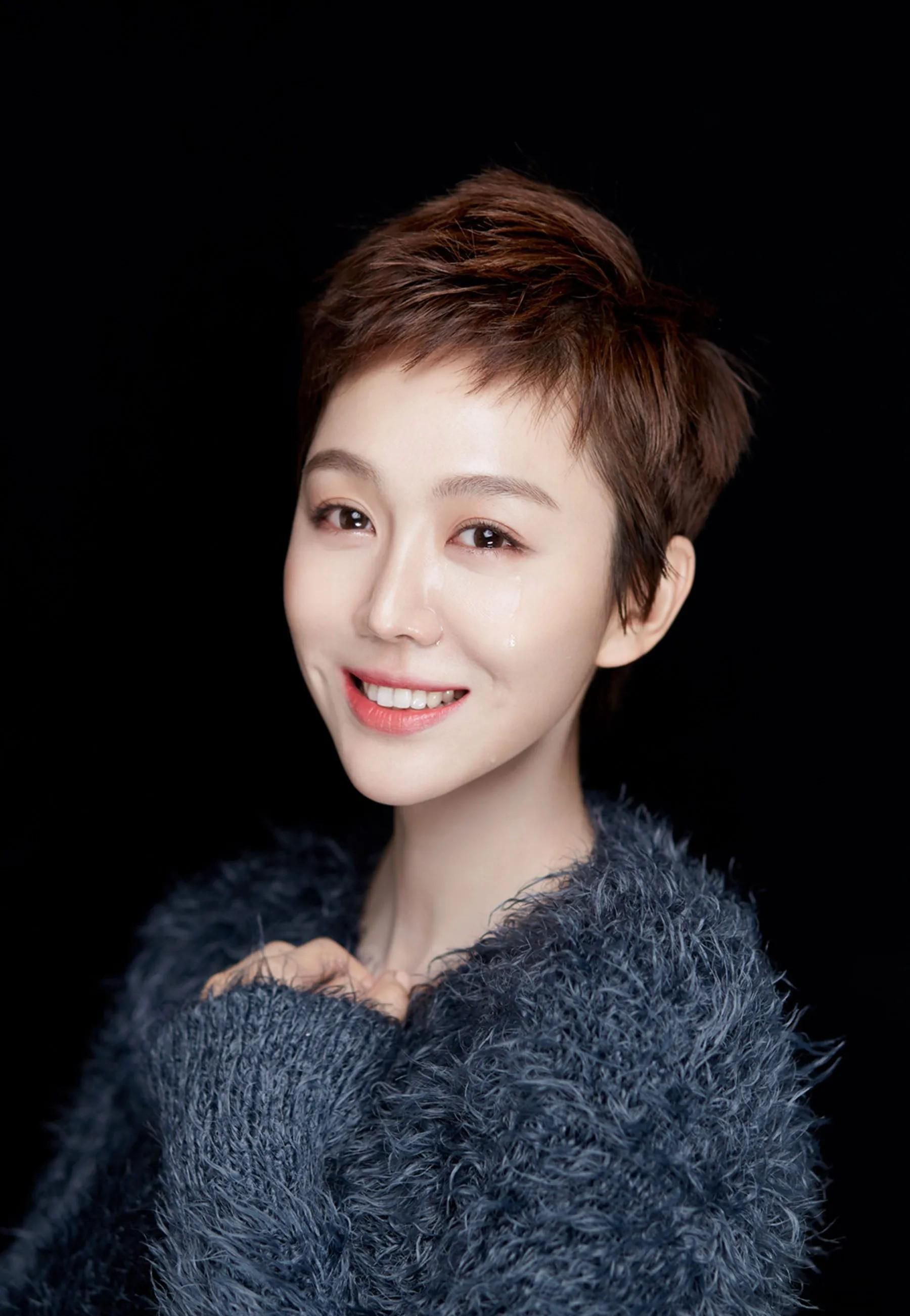 "但姜妍却说:"找对象这件事不着急,我都懒得找对象.