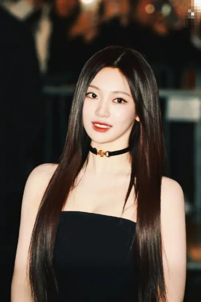 徐艺洋宁艺卓同期练习生# 有网友扒出,黄子韬女友徐艺洋曾和宁艺 