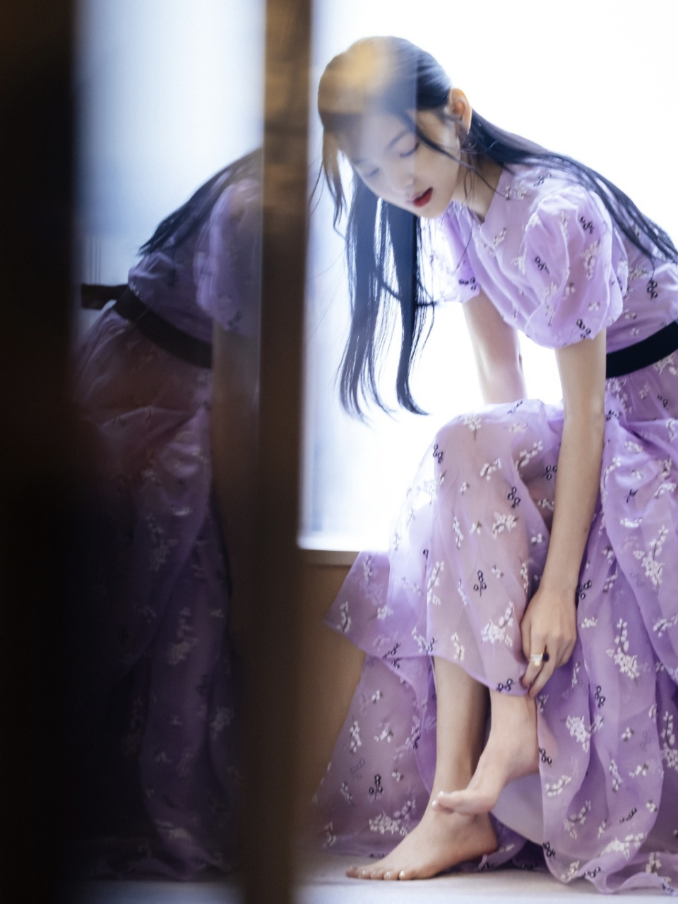 章若楠穿平底鞋走红毯章若楠