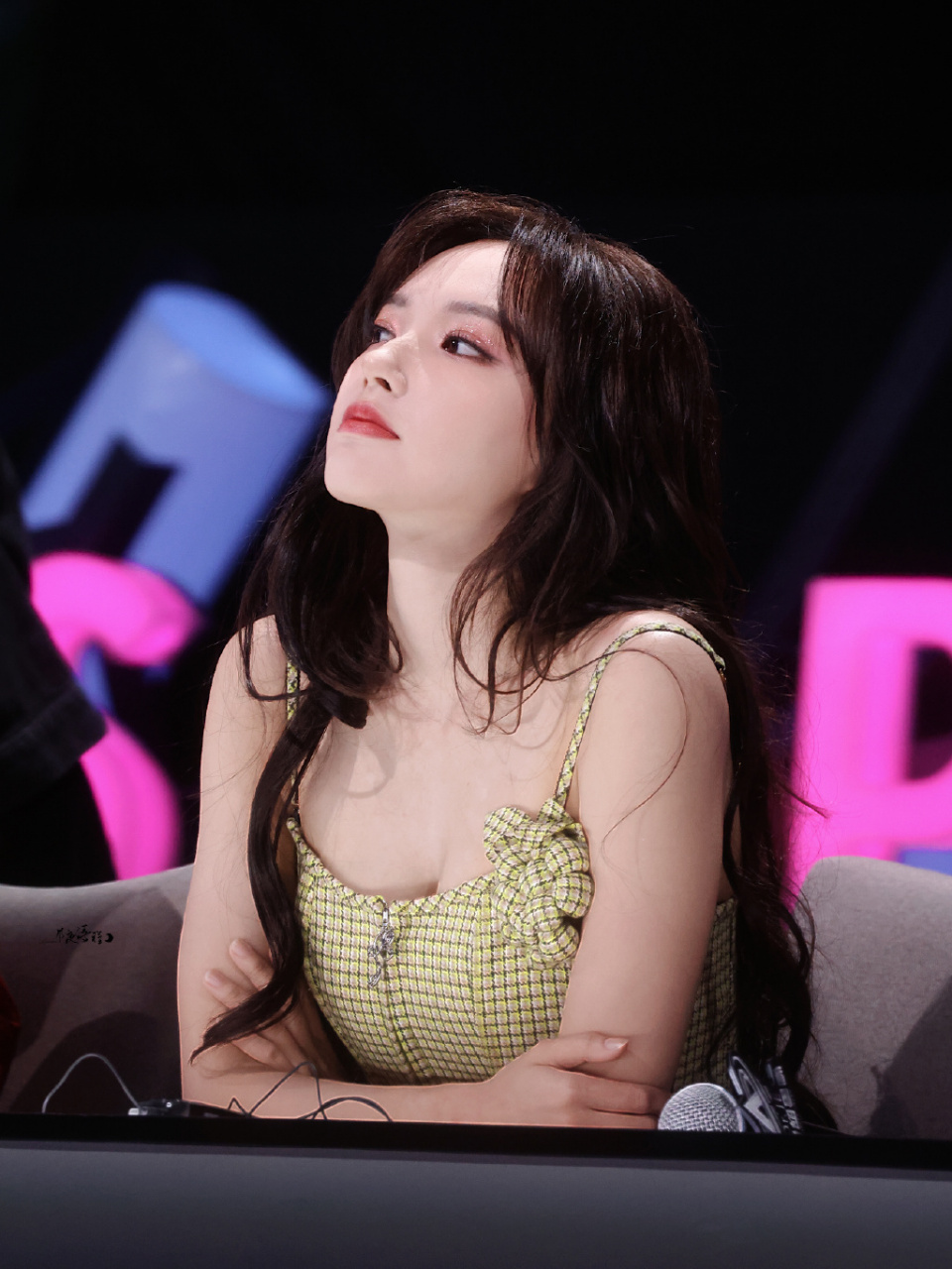 程潇不愧是人间芭比生图都那么美