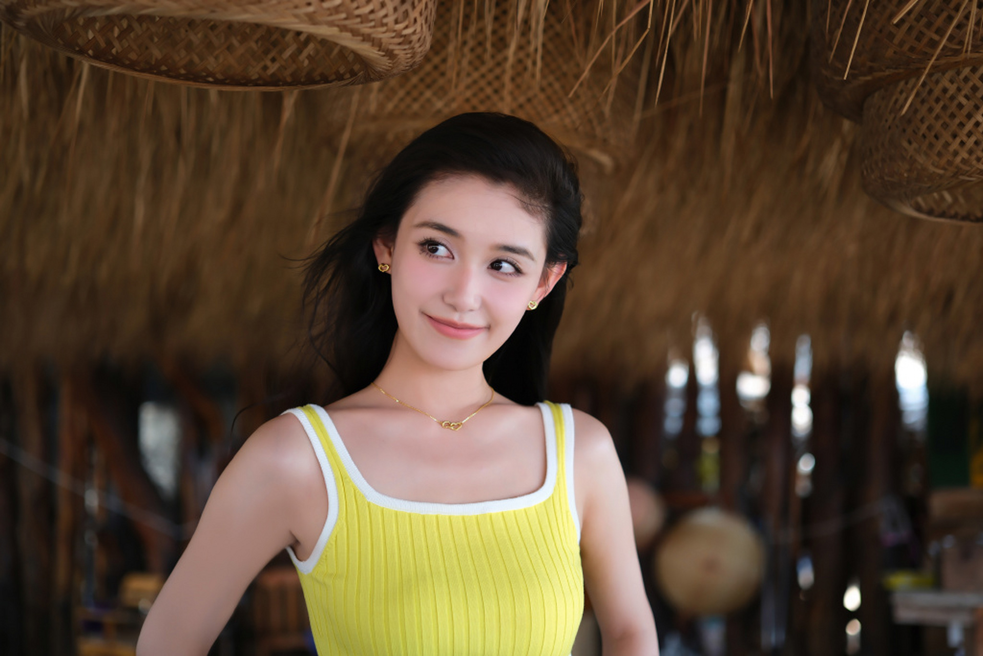 蒋依依没谈过恋爱蒋依依海边写真