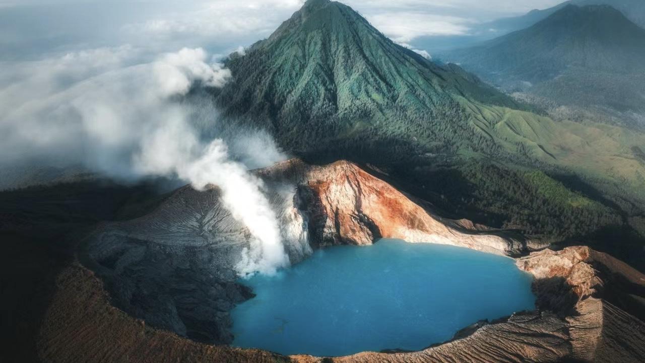 印尼伊真火山暂停接待旅行者