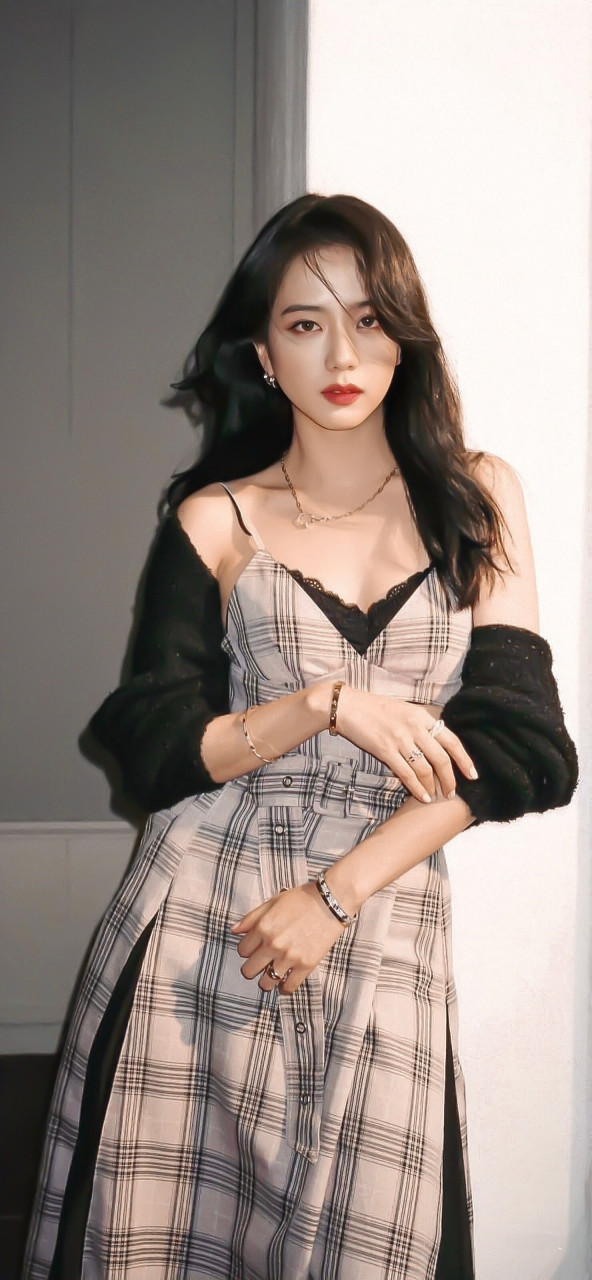 jisoo金智秀壁纸精选,高清画质,细腻呈现她的每一个动人瞬间