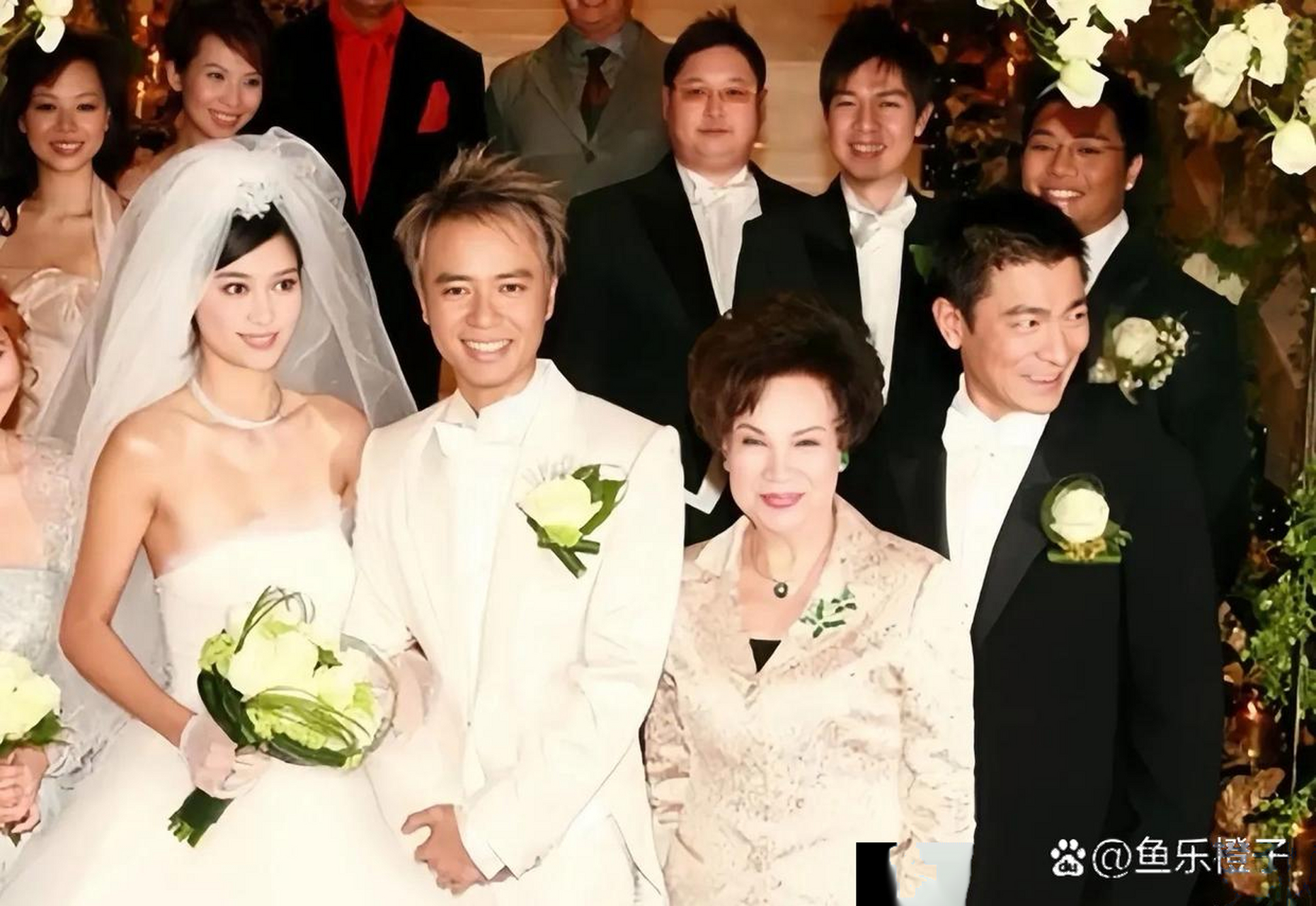 2006年,李克勤和港姐卢淑仪婚礼照,天王刘德华当伴郎～新娘子也太美了