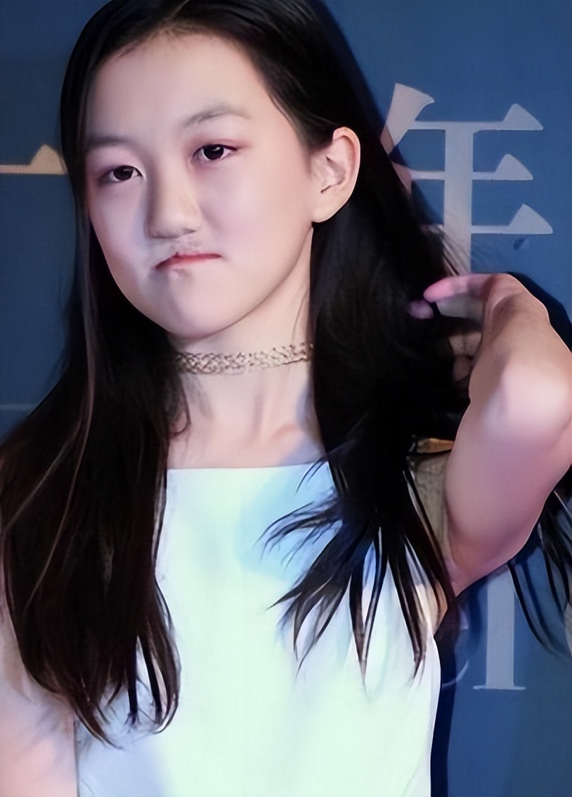 李嫣公开术后照片,4次手术摆脱兔唇,颜值赛王菲,美出新高度