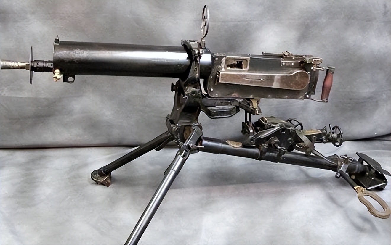 改变战争格局的武器,马克沁机枪,一战中的生命收割机 啊!