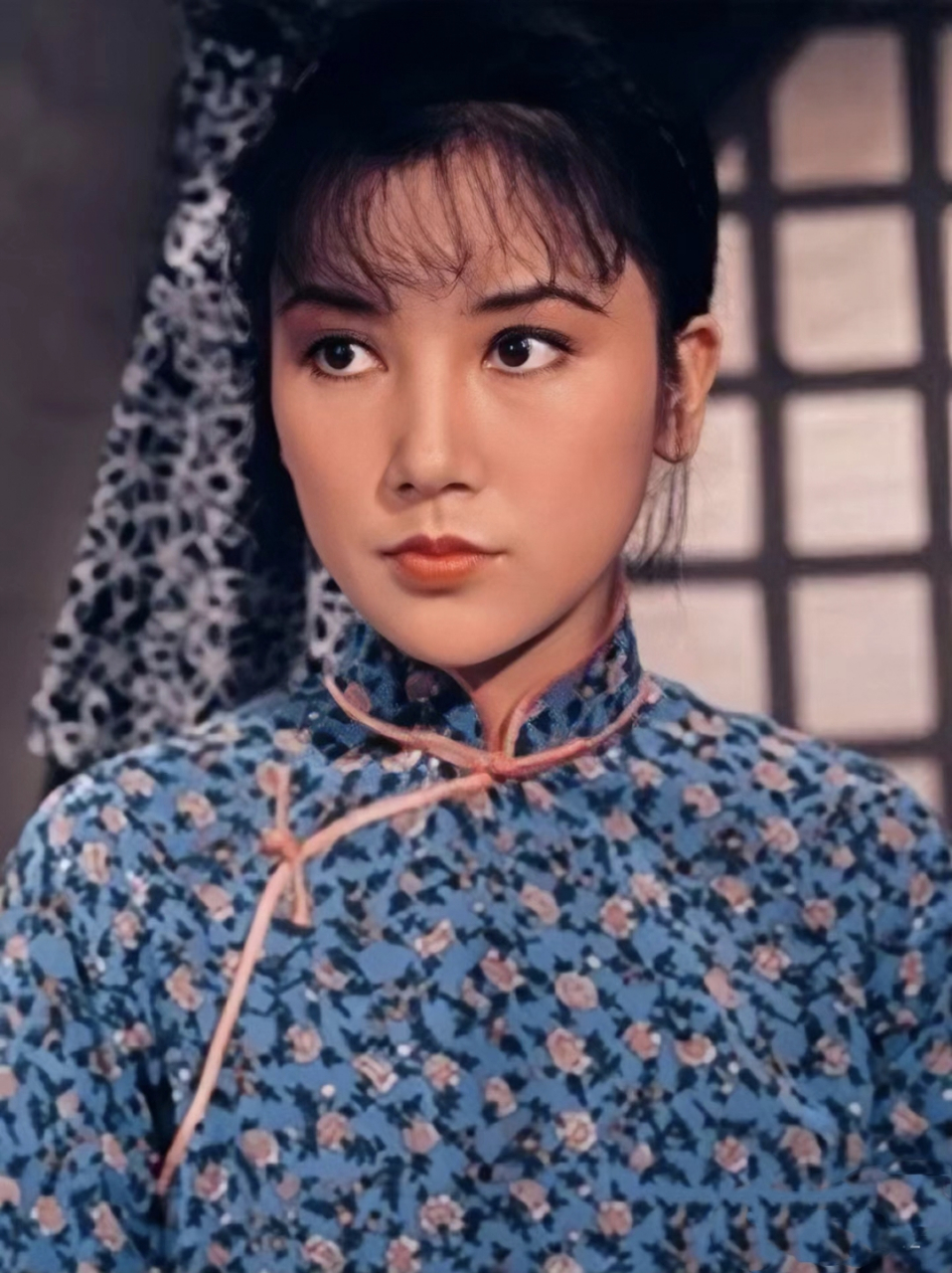 邵音音,中国香港歌手演员,想不到让医美毁了.