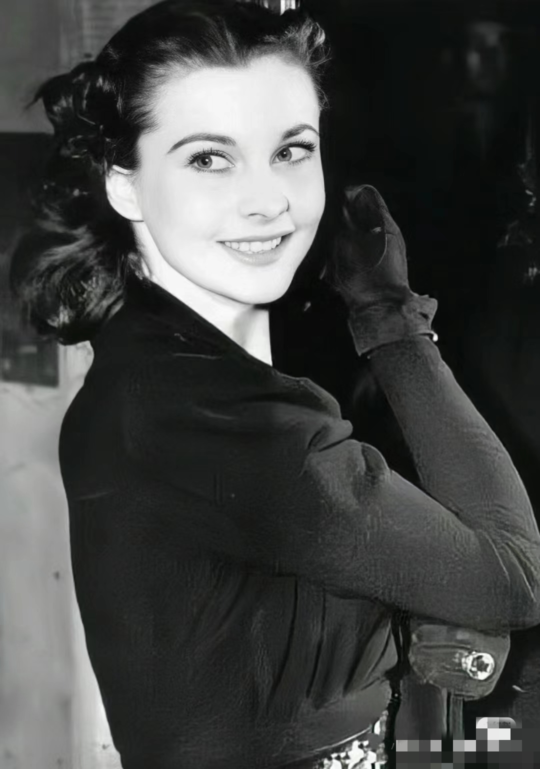 费雯丽,一个像猫一样的女人,优雅美丽又神秘