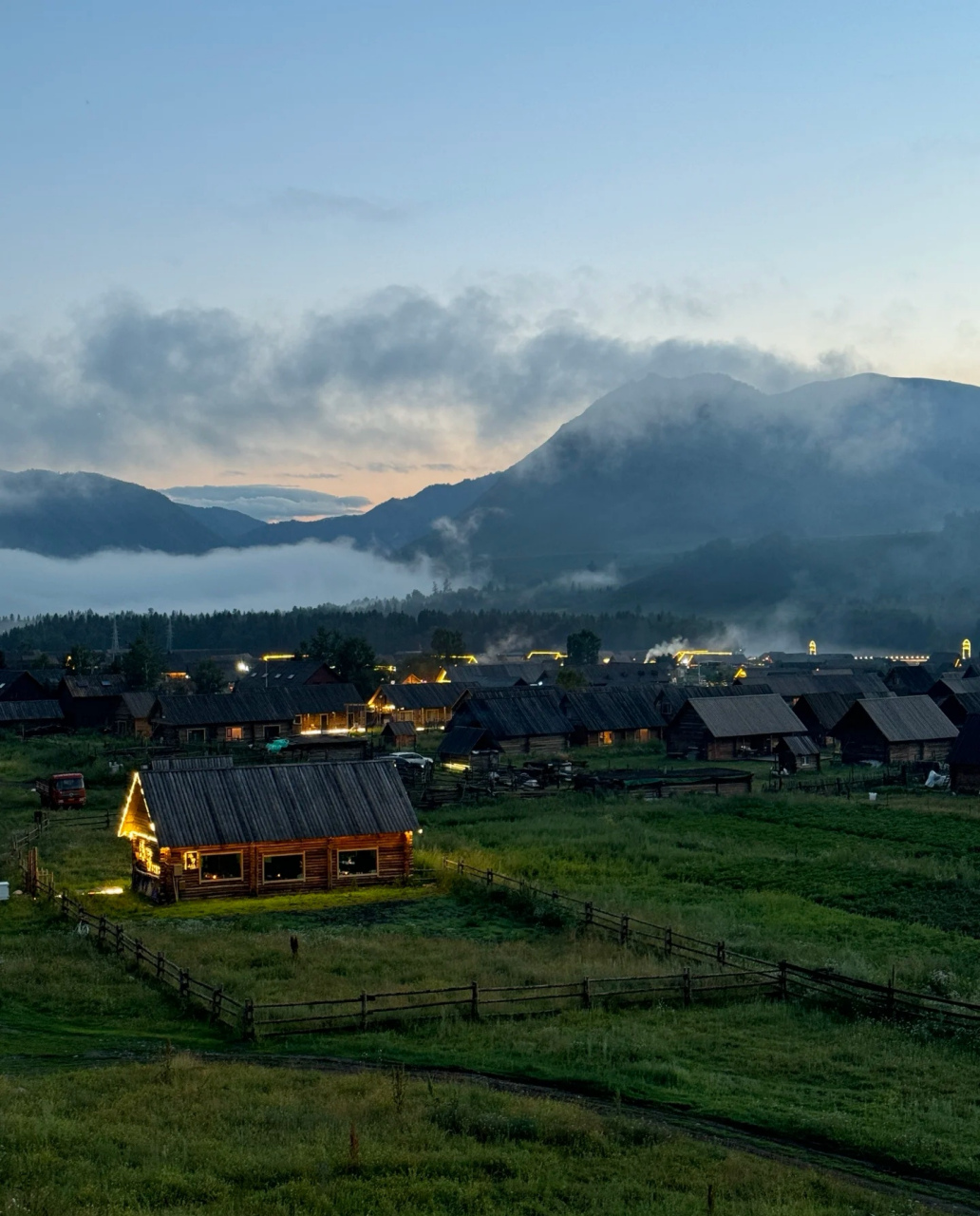禾木村,真的是太美了,有一种世外桃源般的感觉,风吹过风夏天不再只有