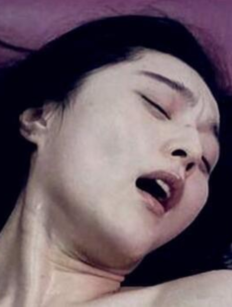 范冰冰"x丑闻"爆出!难怪让央视封杀!不知羞耻!噜q呀k