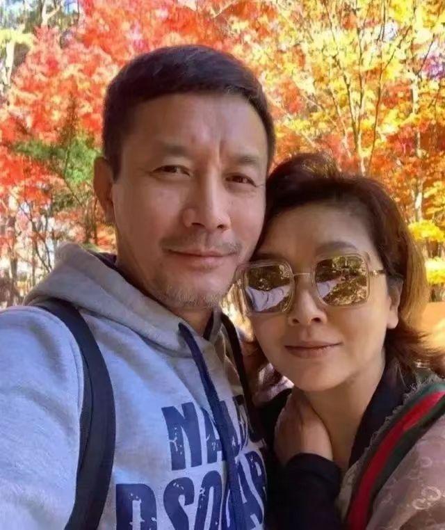 长相平平却能娶女神江珊为妻,今54岁的田小洁到底有多大的魅力?