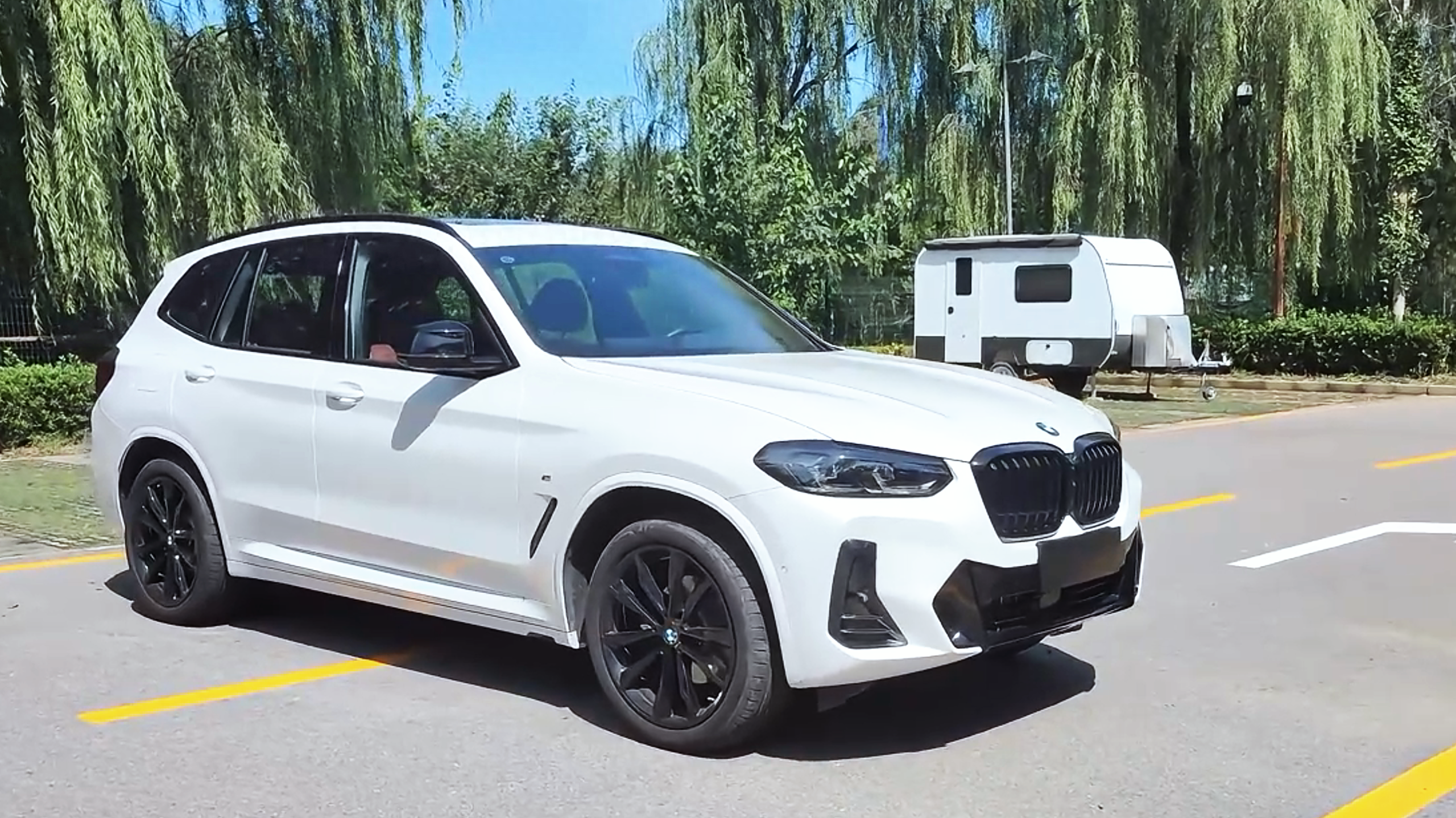 手握35万,选宝马x3还是沃尔沃xc60,实测对比差距一目了然!