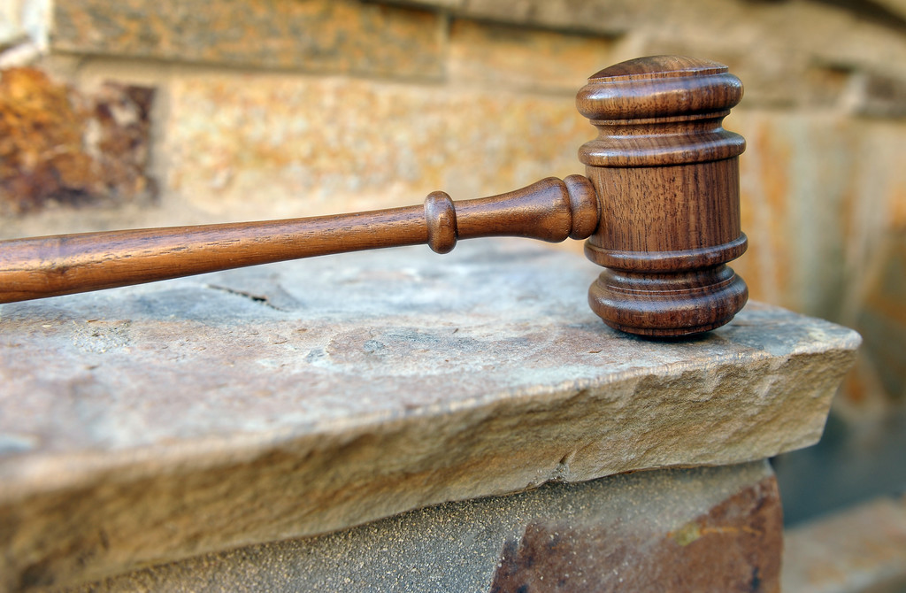 故事:河南一男子3年内送走3人,"我让他三更死,他留不到五更"