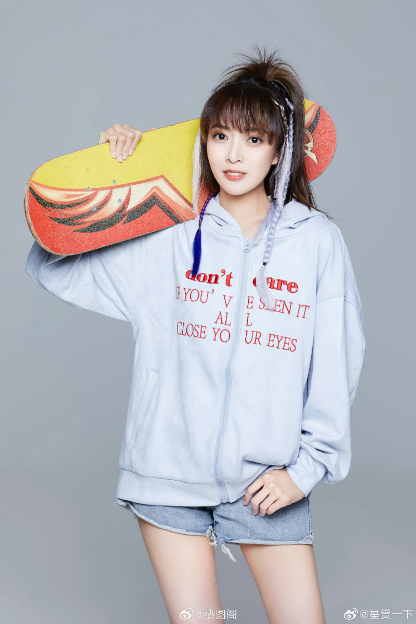 姬天语  台湾知名美女相声演员