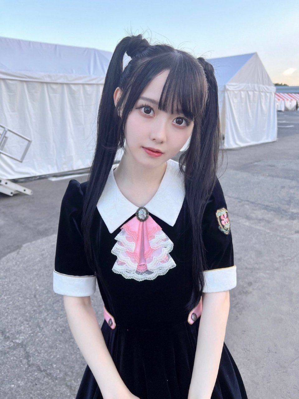 大家早上好哦,新的一周又开始咯[鼓掌]  #女艺人
