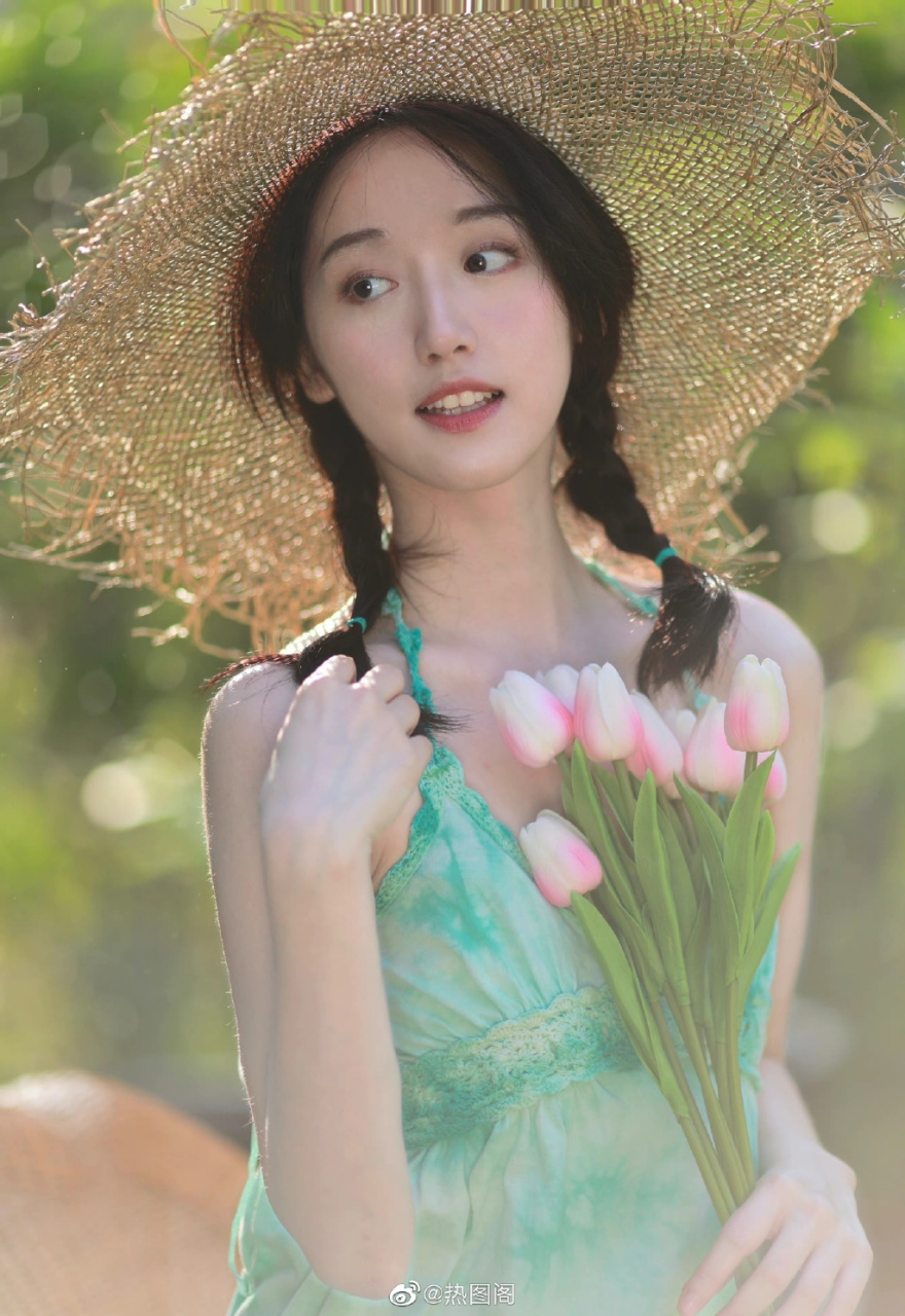 陈叶玲 1997年10月6日年出生于安徽省合肥市,来自安徽大学,天秤座小姐