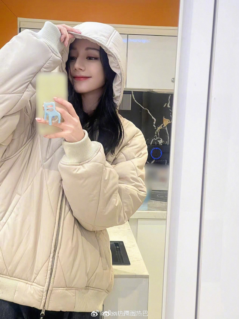 迪丽热巴自拍