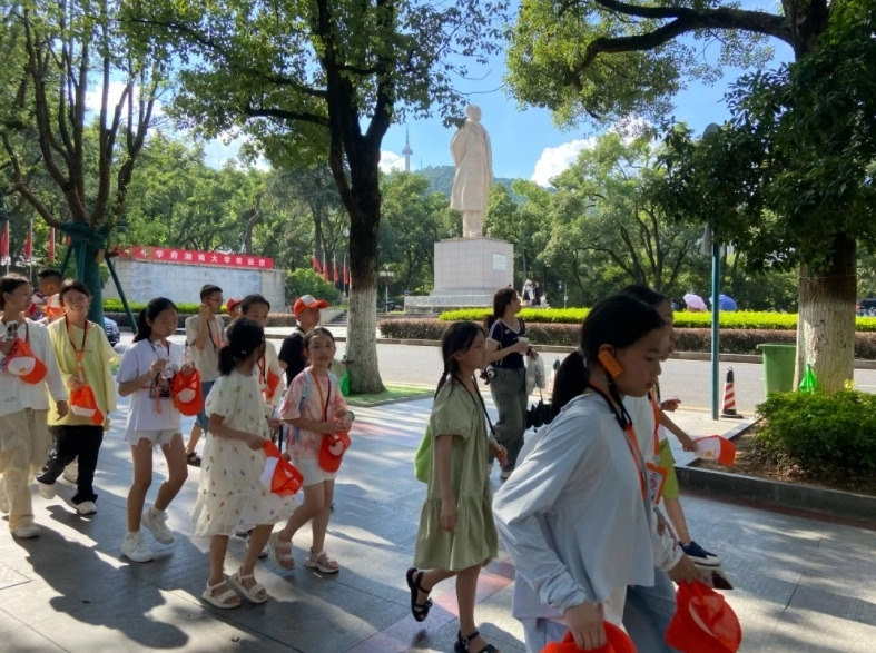 暑假名校游持续火爆,长沙高校行体验如何?