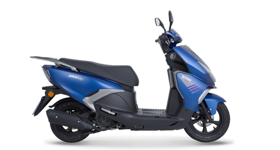 光阳jockey125入门级踏板车,价格8980元,万元以内的代步利器