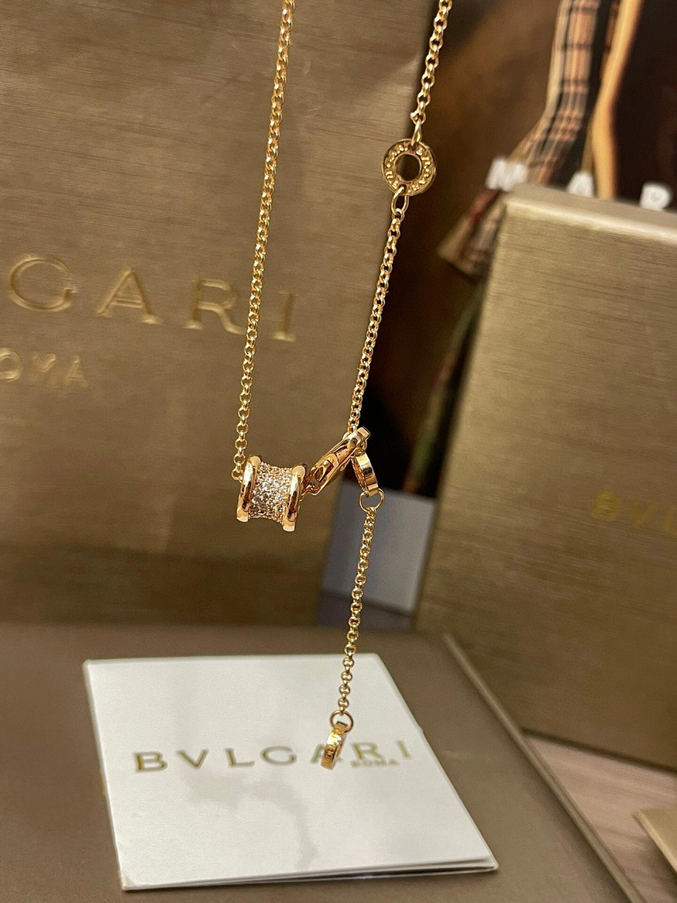 【bvlgari】宝格丽小蛮腰项链,精致闪耀🌟