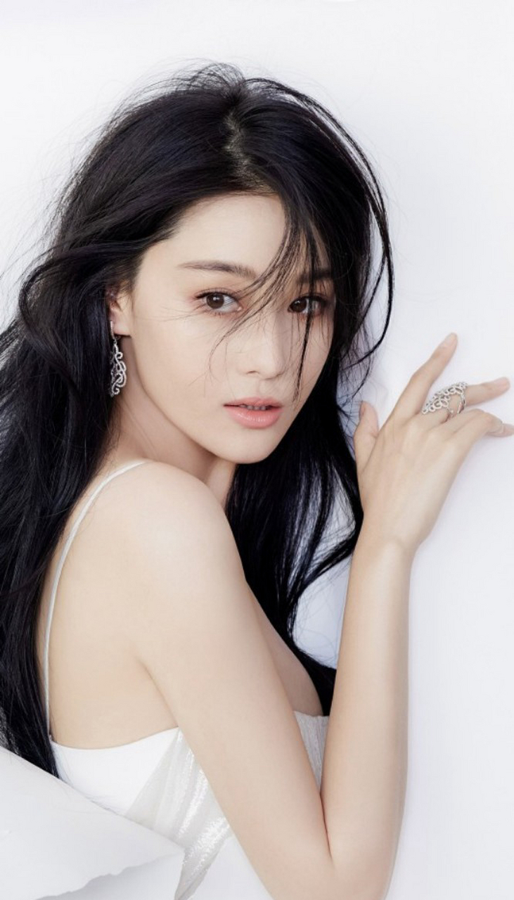 张馨予白色唯美壁纸组图,甜美可人