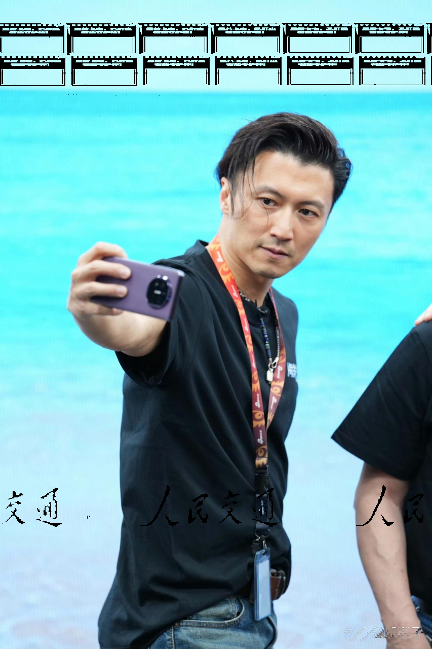 谢霆锋是不老男神的典范,真是越老越帅气.