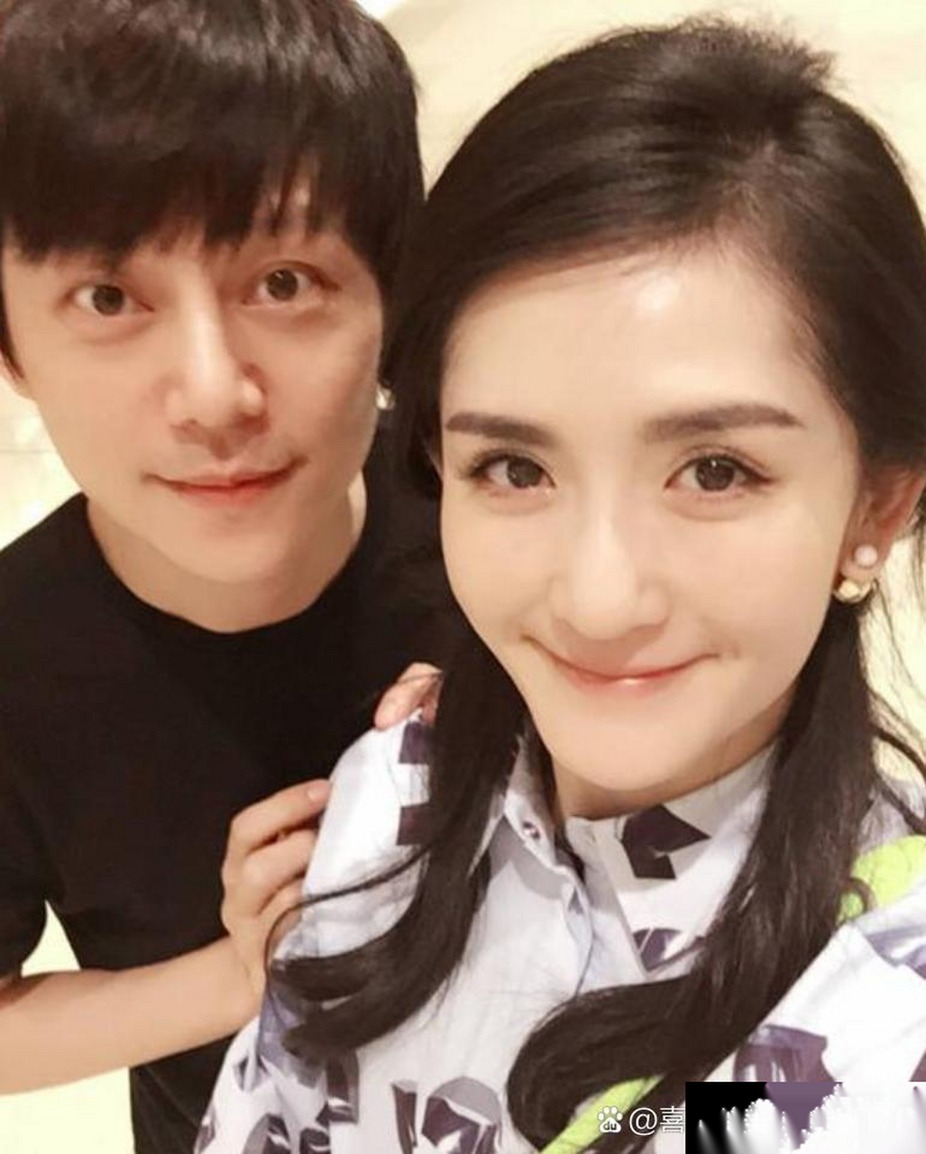 谢娜和何炅关系真的超级好