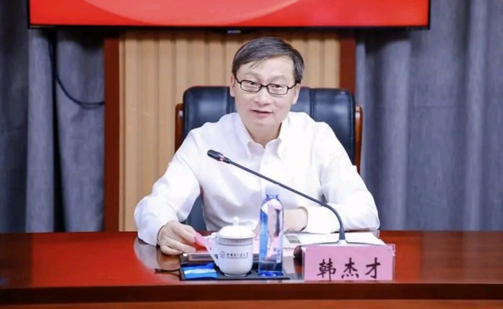 哈尔滨工业大学校长韩杰才简历
