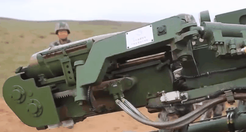 中国的181卡车炮很厉害,过来看看有什么黑科技!
