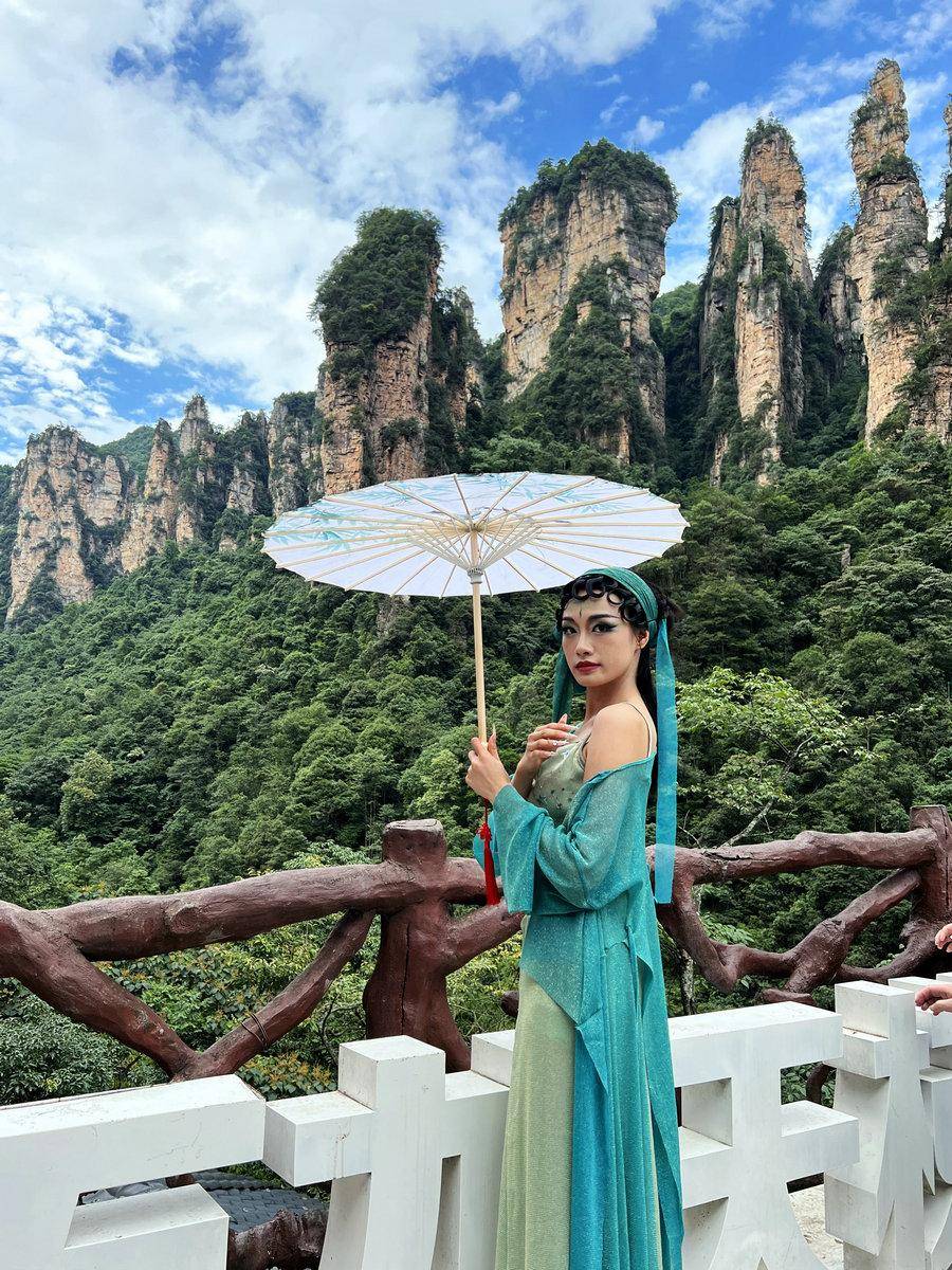 泰安市摄影家协会红色摄影之旅走进湖南张家界