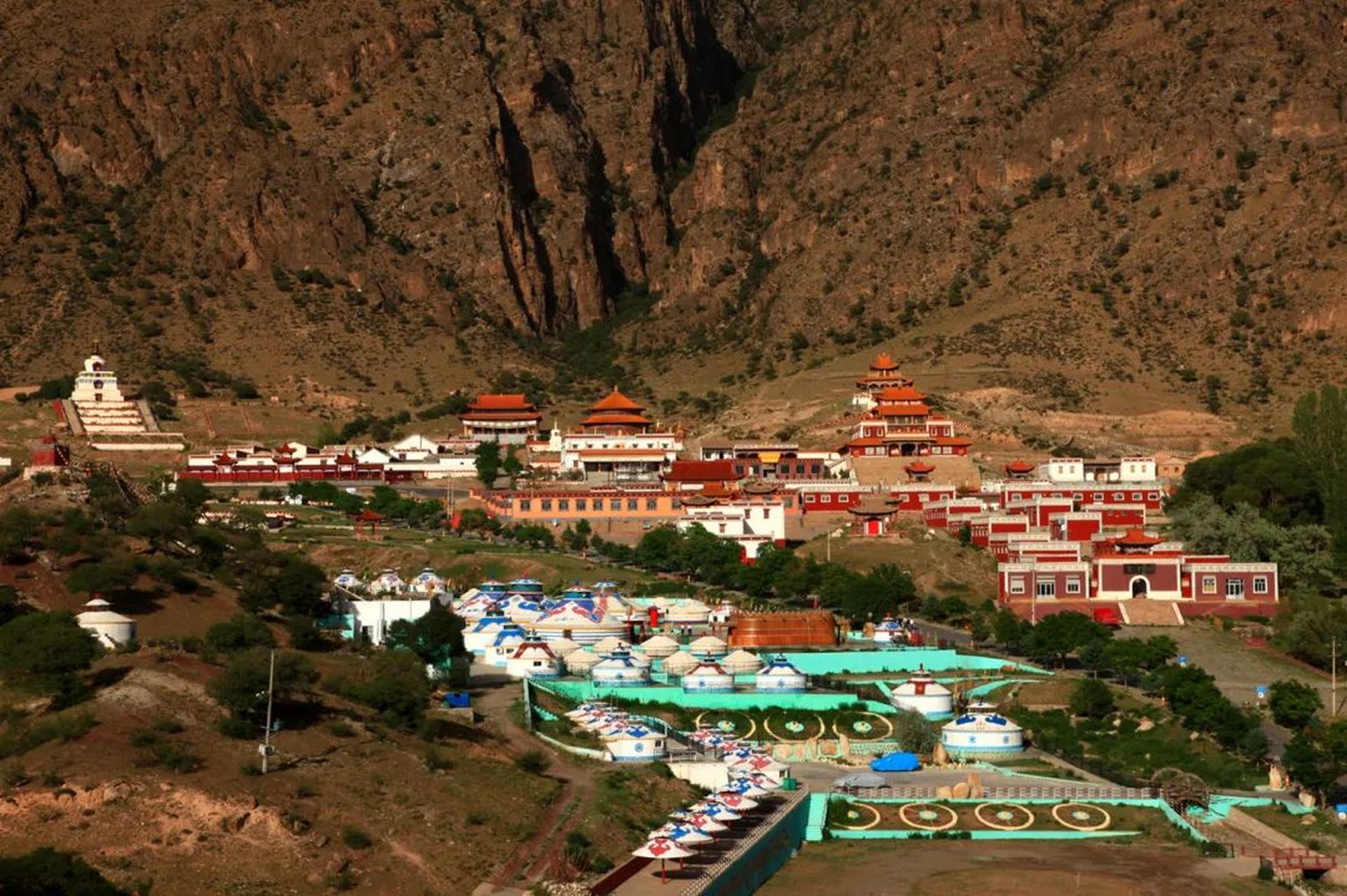 活力内蒙古#贺兰山广宗寺:一个有着悠久历史和深厚文化底蕴的藏传