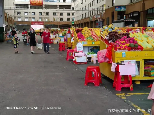 三亚最大批发市场,水果,海鲜,特产应有尽有,快递费比水果还贵