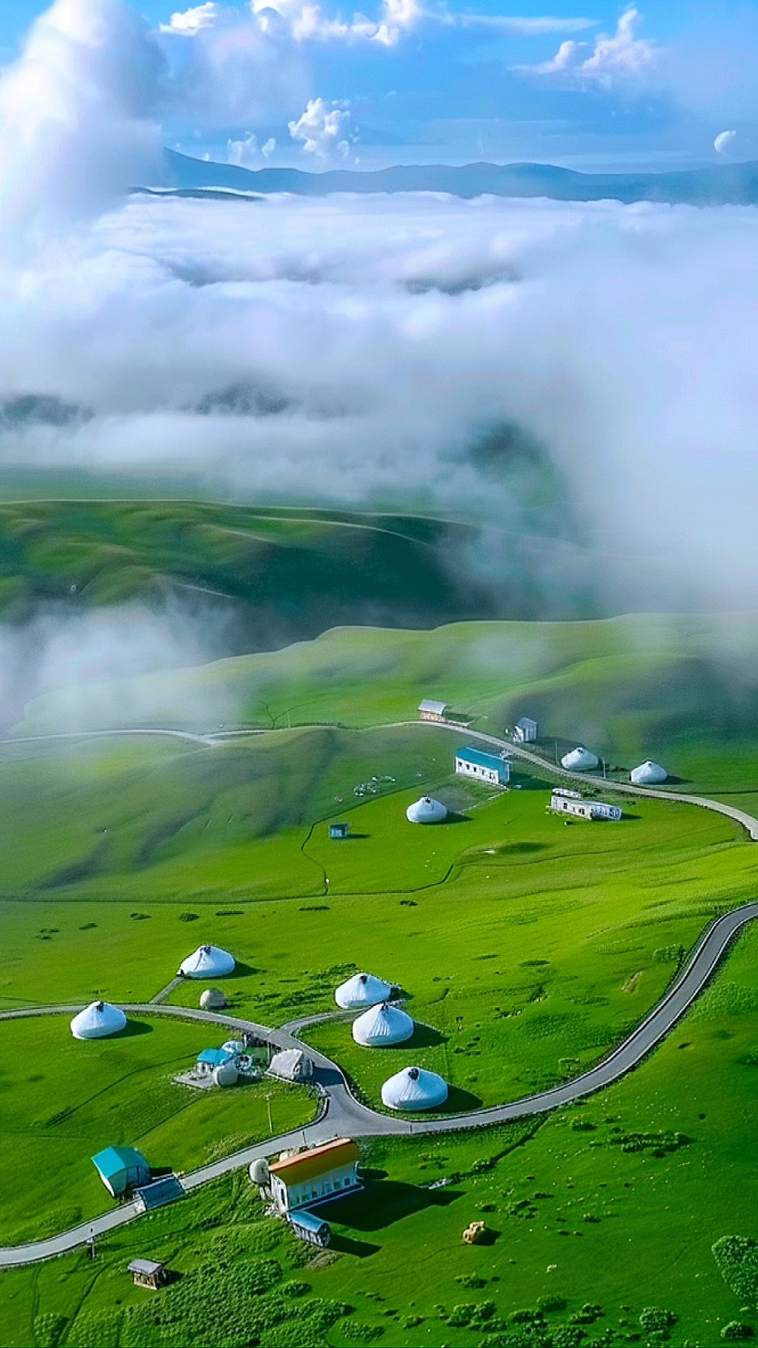 一幅流动的画卷:云海草原山峰,美到让人窒息!