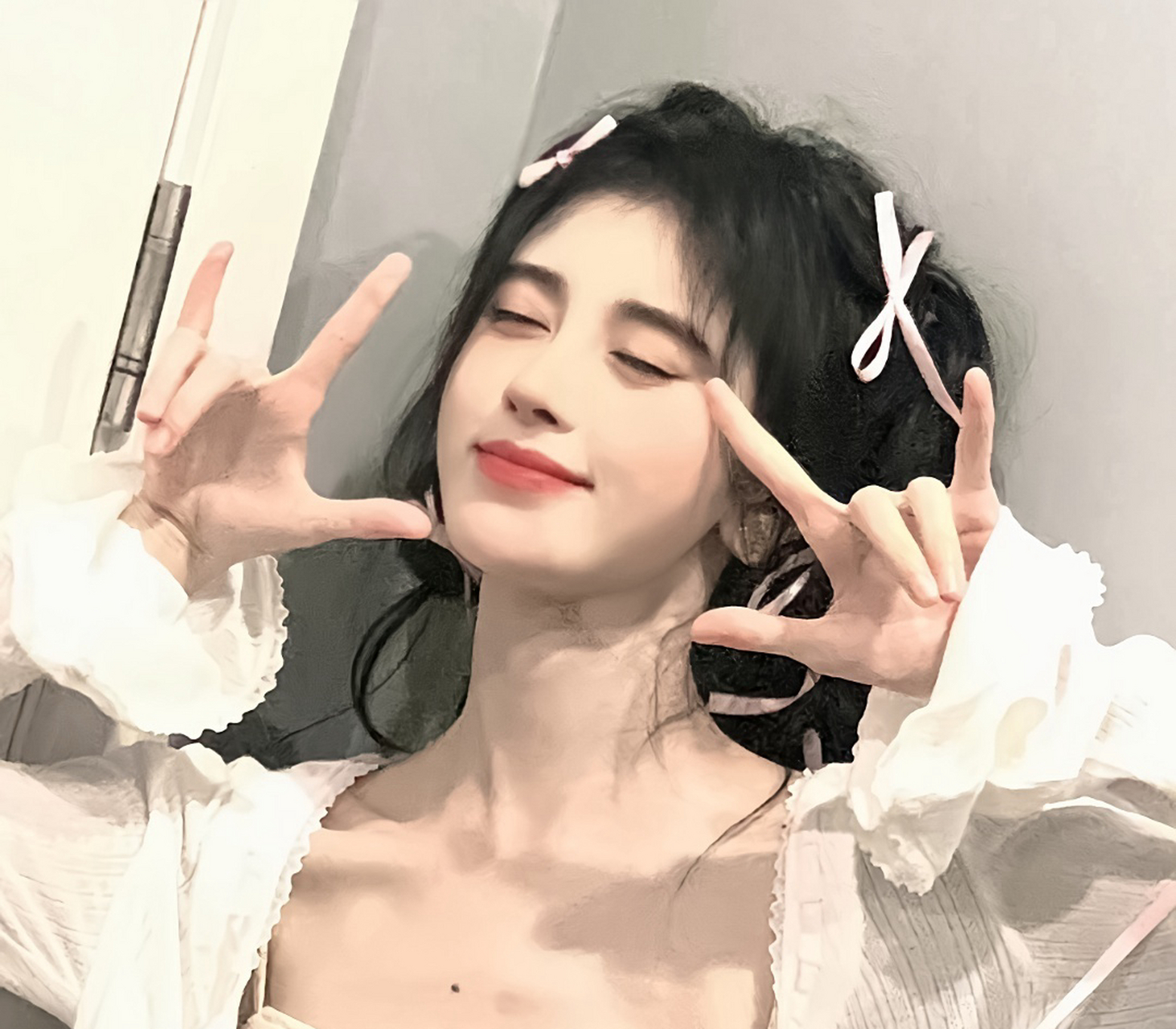鞠婧祎的一组元气小清新头像合集