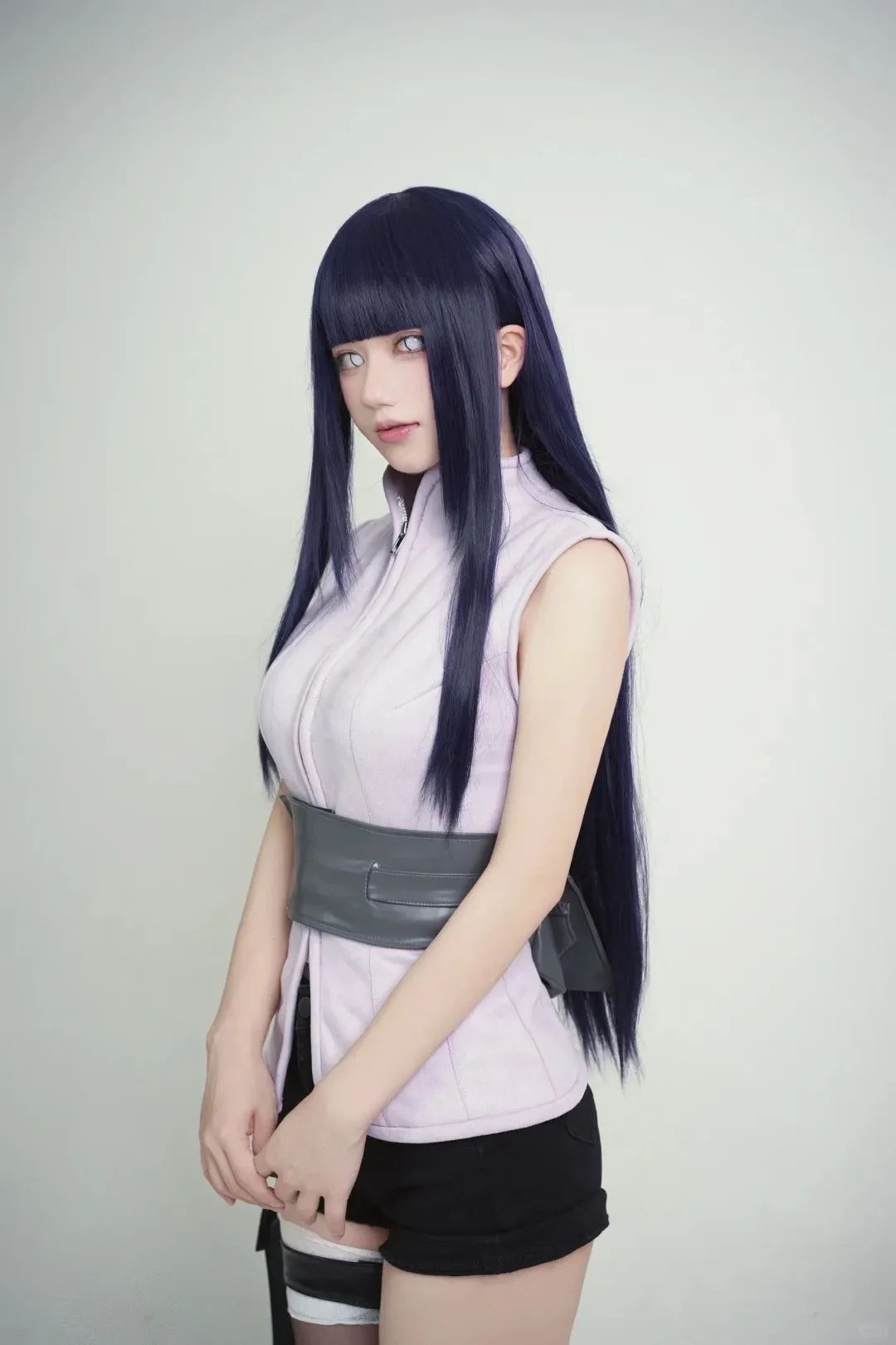 火影忍者雏田cos,黑丝大长腿,这颜值和身材简直太爱了