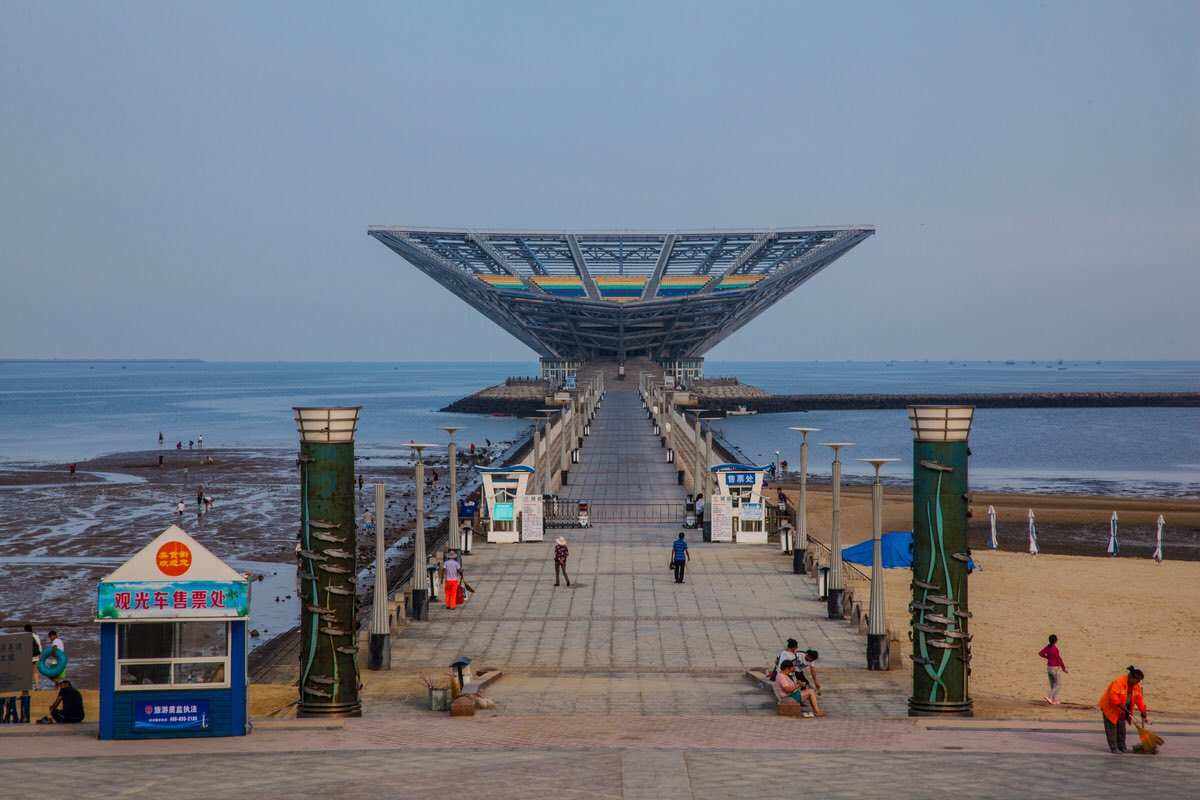 营口鲅鱼圈白沙湾:金色沙滩,碧海蓝天,非常适合夏天来玩!