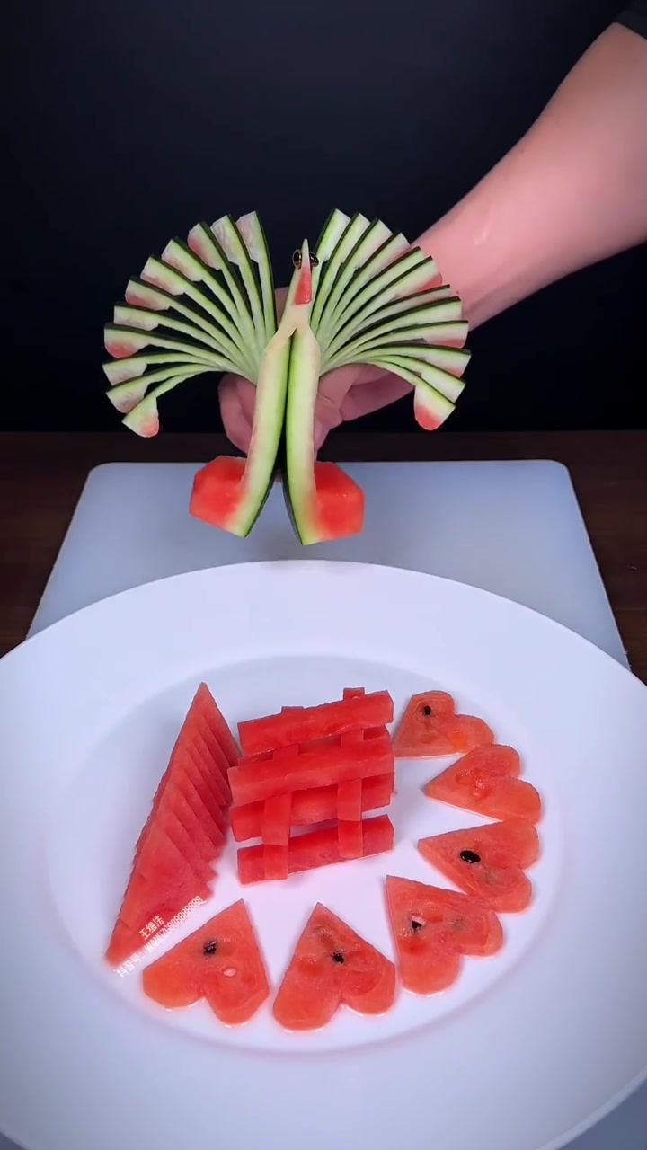 西瓜大雕丹凤朝阳创意水果拼盘 刀工 蔬菜花样切法 水果的另